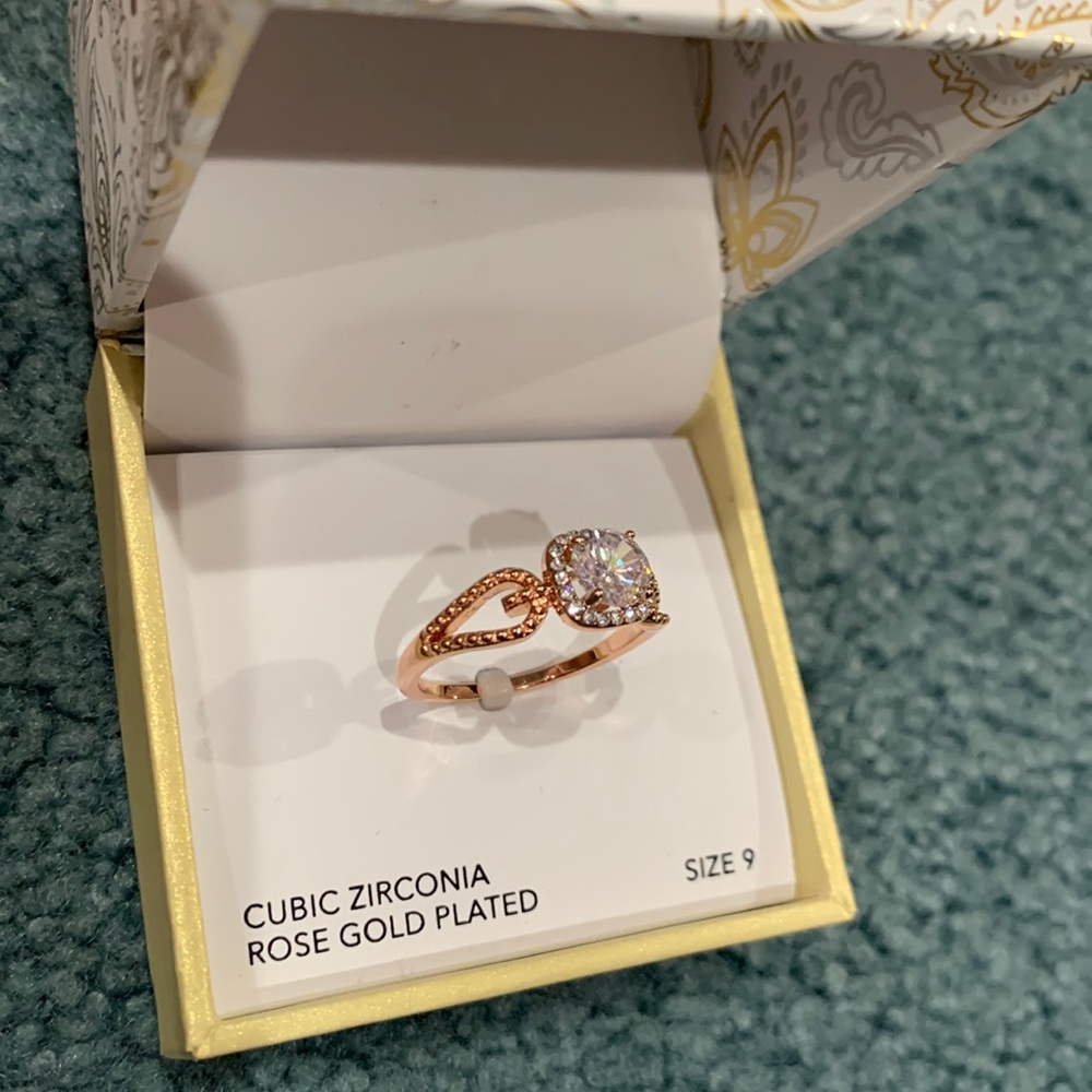 Rose gold plated cubic zirconia ring